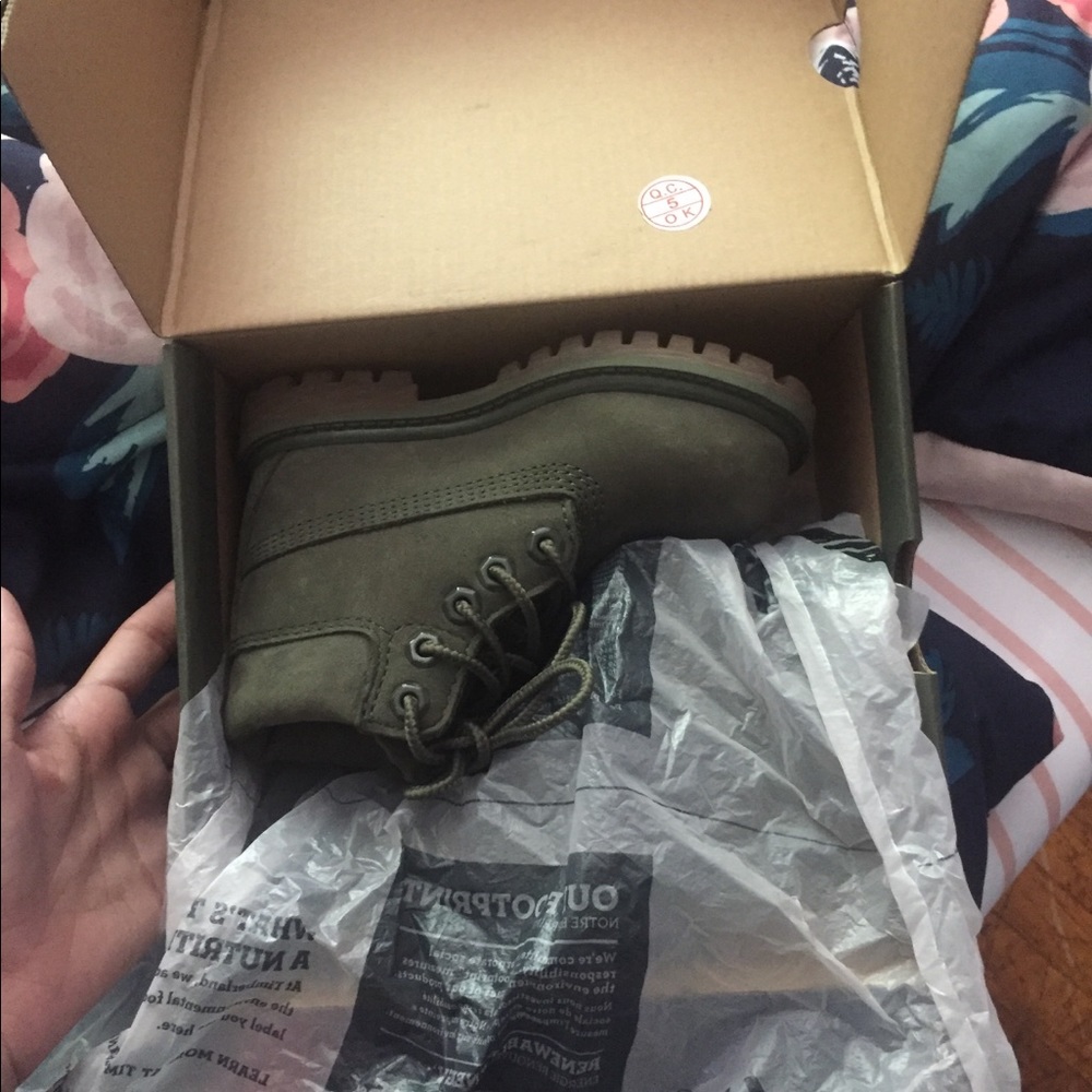 Dark green toddler timberlands premium boots